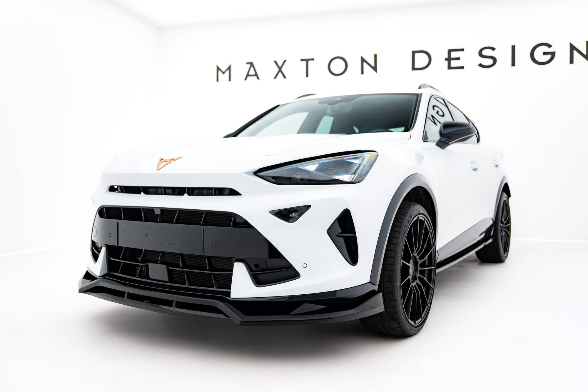Bodykit V.1 Cupra Formentor MK1 Facelift Maxton Glanzend zwart