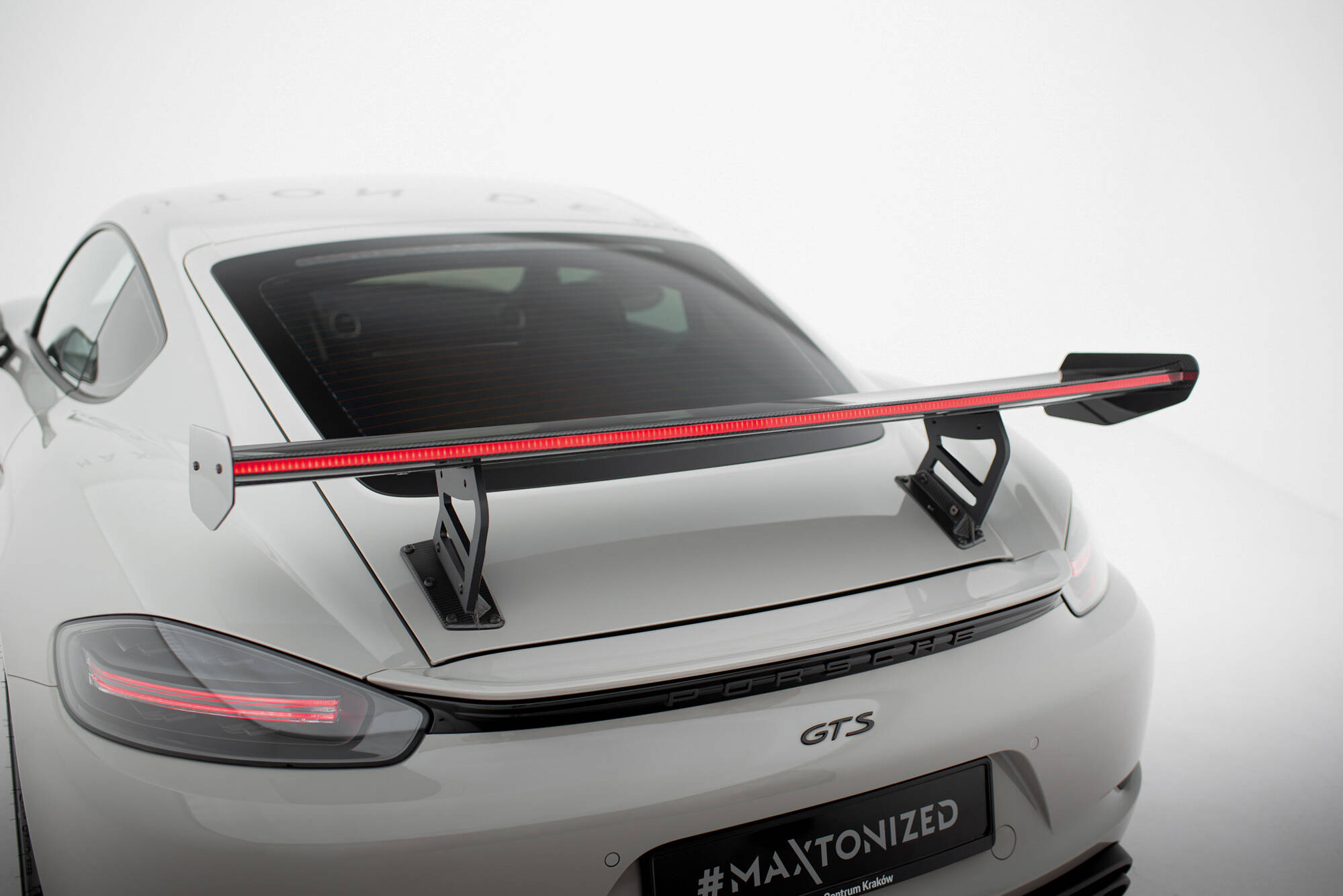 Carbon Spoiler V.1 + LED Porsche 718 Cayman 982C Maxton