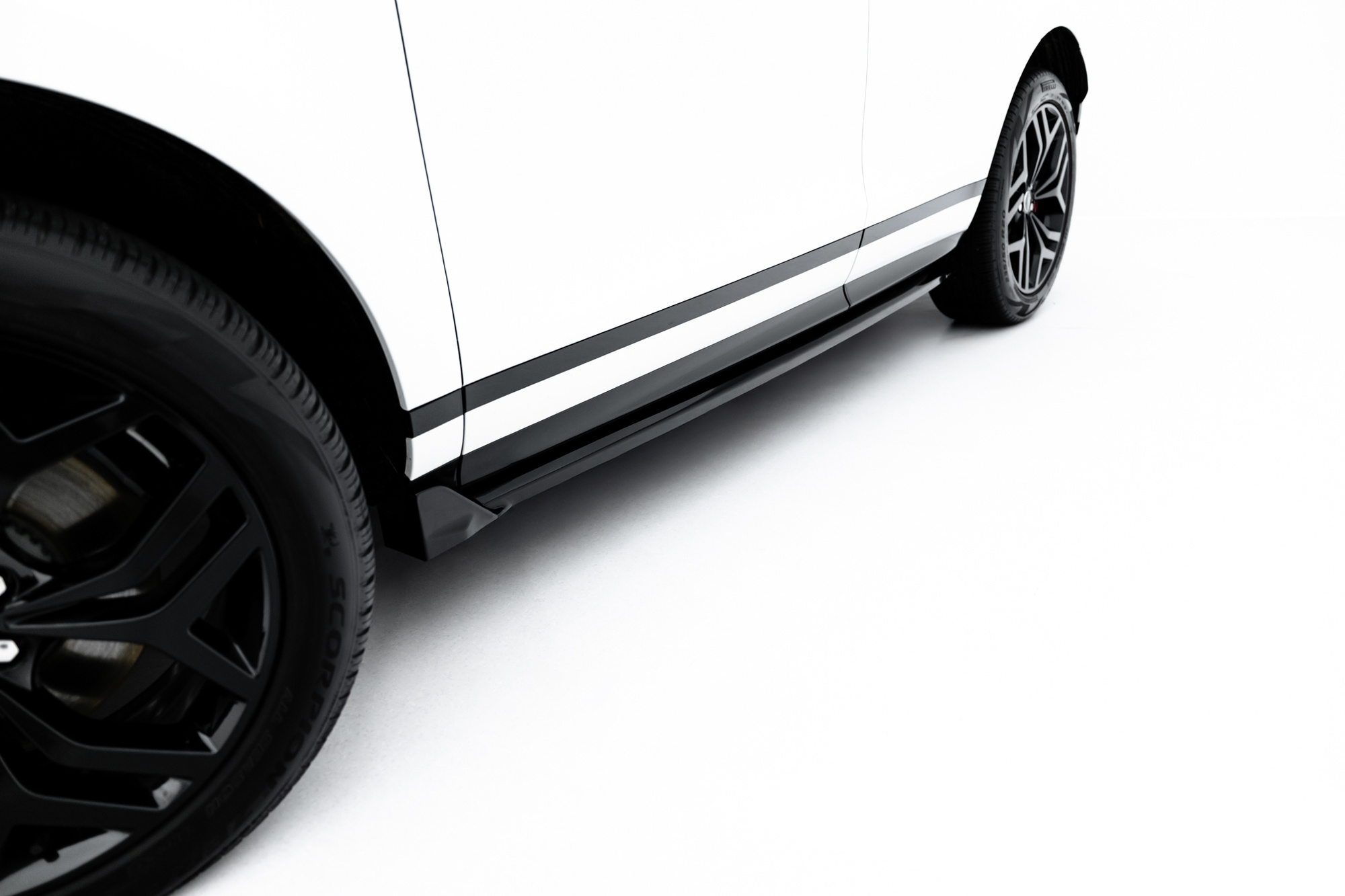 Zijskirts Land Rover Range Rover Evoque Dynamic Mk2 (2018–2023) Glans Zwart