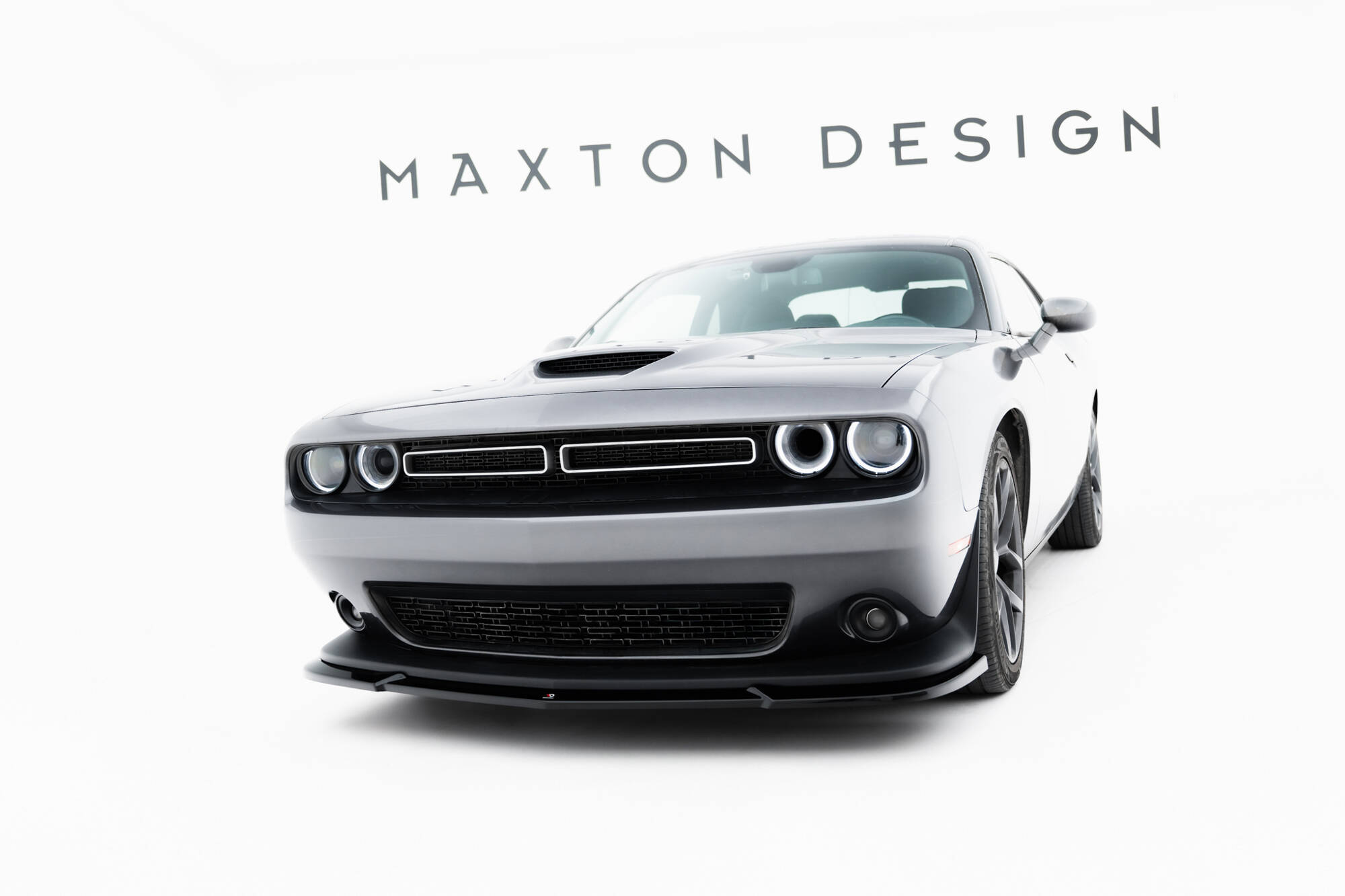 Voorspoiler Dodge Challenger GT MK3 Facelift Maxton Glanzend zwart