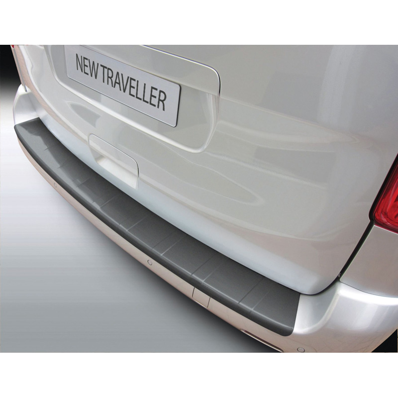 ABS Achterbumper beschermlijst  Citroën Jumpy (Dispatch) & Spacetourer / Peugeot Expert & Traveller / Toyota Proace 9/2016- & Opel Vivaro / Zafira Life 2019- & Fiat Scudo 2022- Zwart 'Ribbed'
