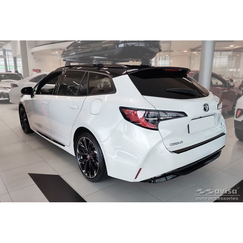 Matzwart RVS Achterbumperprotector  Toyota Corolla XII Combi 2019- (incl. GR Sport) & Suzuki Swace Combi 2020- 'Ribs'