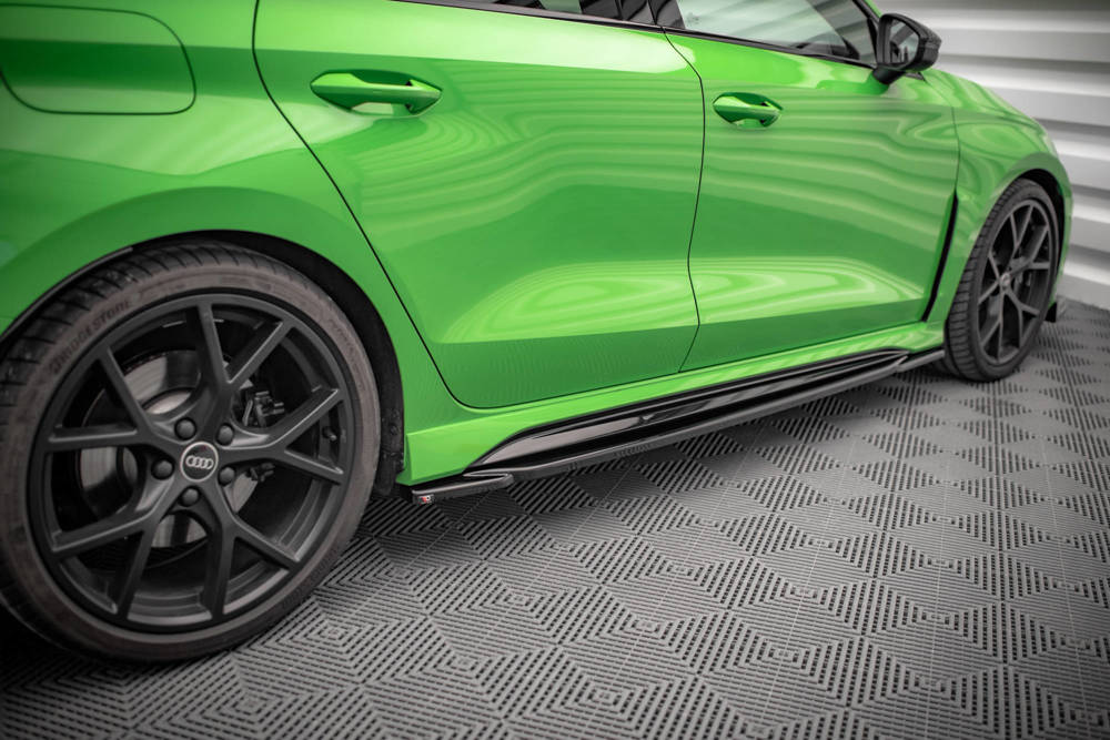 Zijskirts Audi RS3 8Y Limousine Maxton Glans Zwart