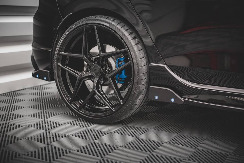 Zijdiffuser met Canards V.2 Volkswagen Golf 8 R Maxton Glans Zwart