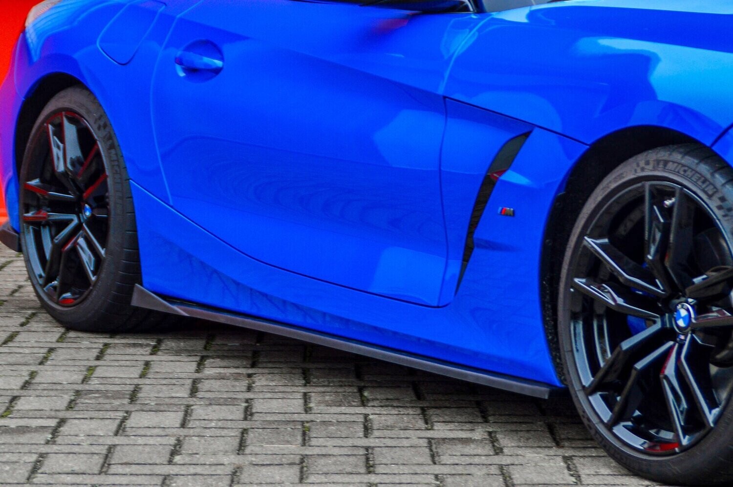 Zijskirts met vleugel achterzijde BMW Z4 G29 + M pakket