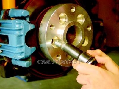 Skoda 5/100 naar 5/130 Naafdiameter 57,1 dikte 20mm