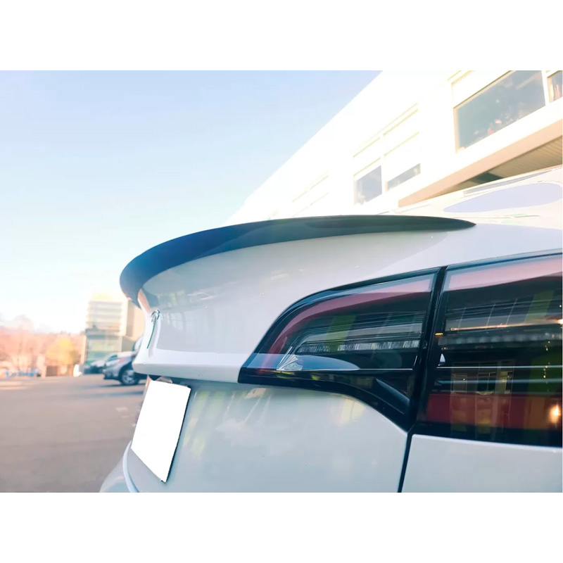 Achterspoiler  Tesla Model 3 2017- (PU)