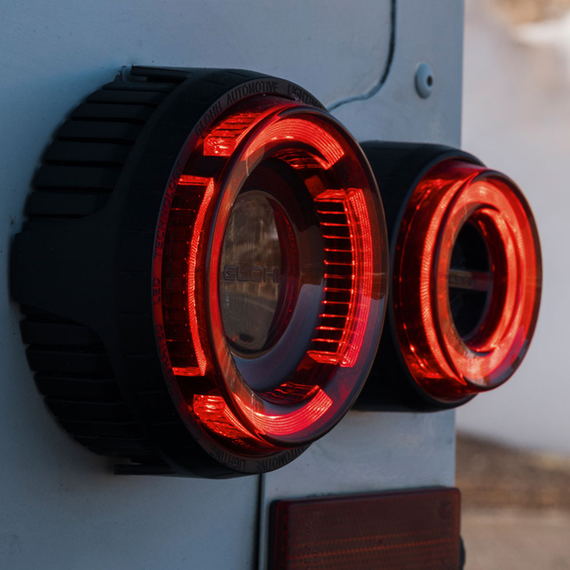 Glohh GL-2 Dynamic LED Achterlichten  Landrover 90/110 1983-1990 & Defender (LD) 1990-2016 - Rood/Rookgrijs (6-delig)