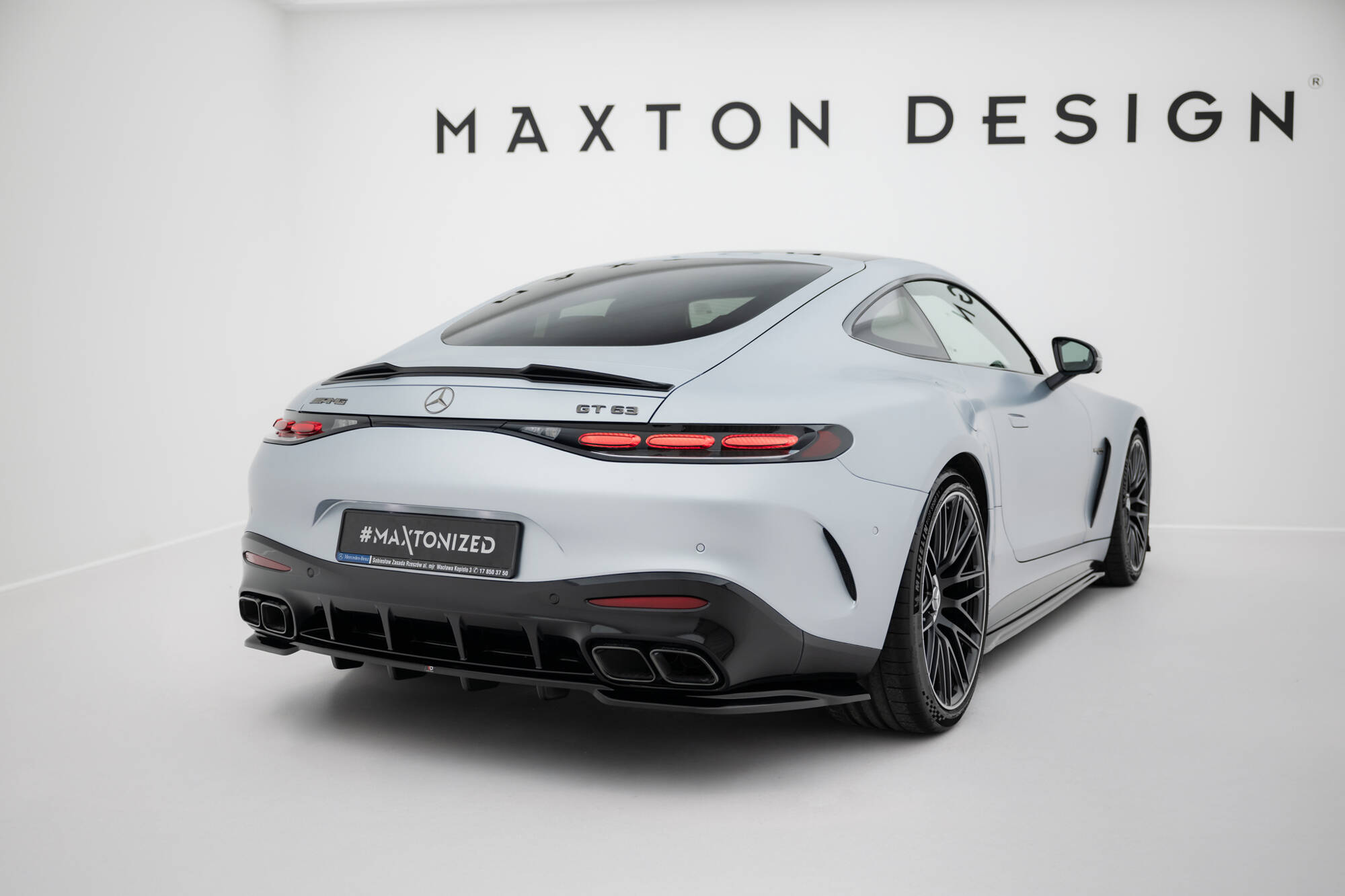 Achter diffuser V.1 Mercedes-AMG GT 63 C192 Maxton Glanzend zwart