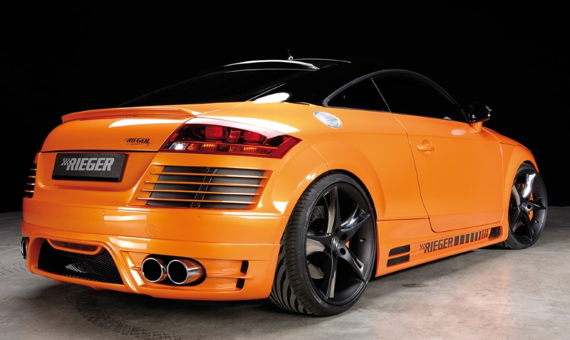 Zijskirts Audi TT 8J 96.06- met 2 schacht en 2 uitsnedes Rieger