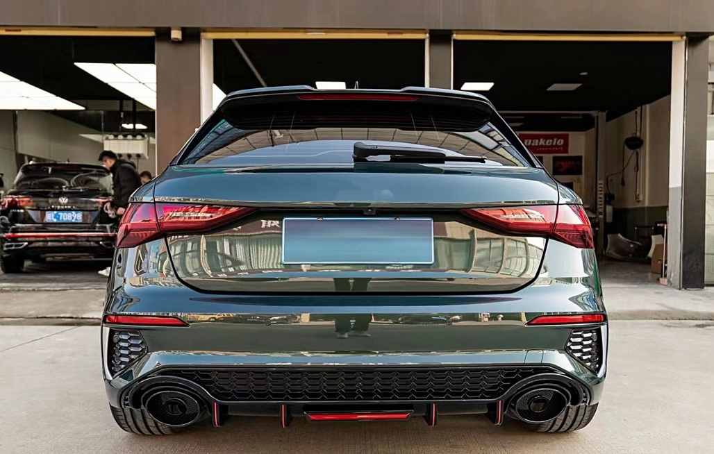 Diffuser Audi S3 Hatchback 8Y RS-Look Zwart met sierstukken