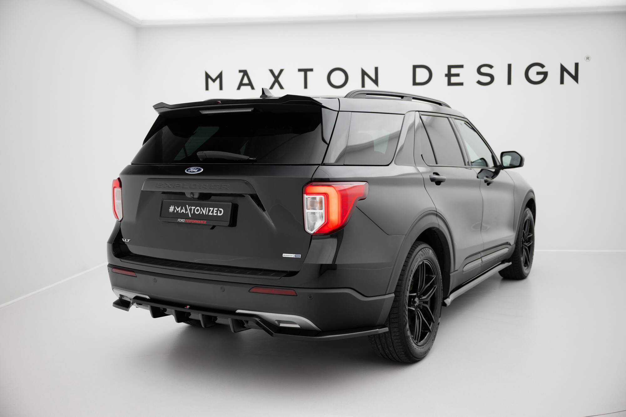 Achter Diffuser Ford Explorer XLT MK6 Maxton Glanzend zwart