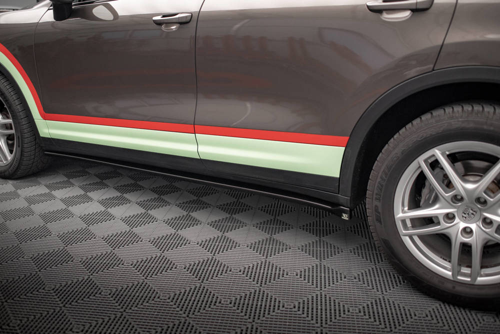 Zijskirts Porsche Cayenne MK2 Maxton Glans Zwart